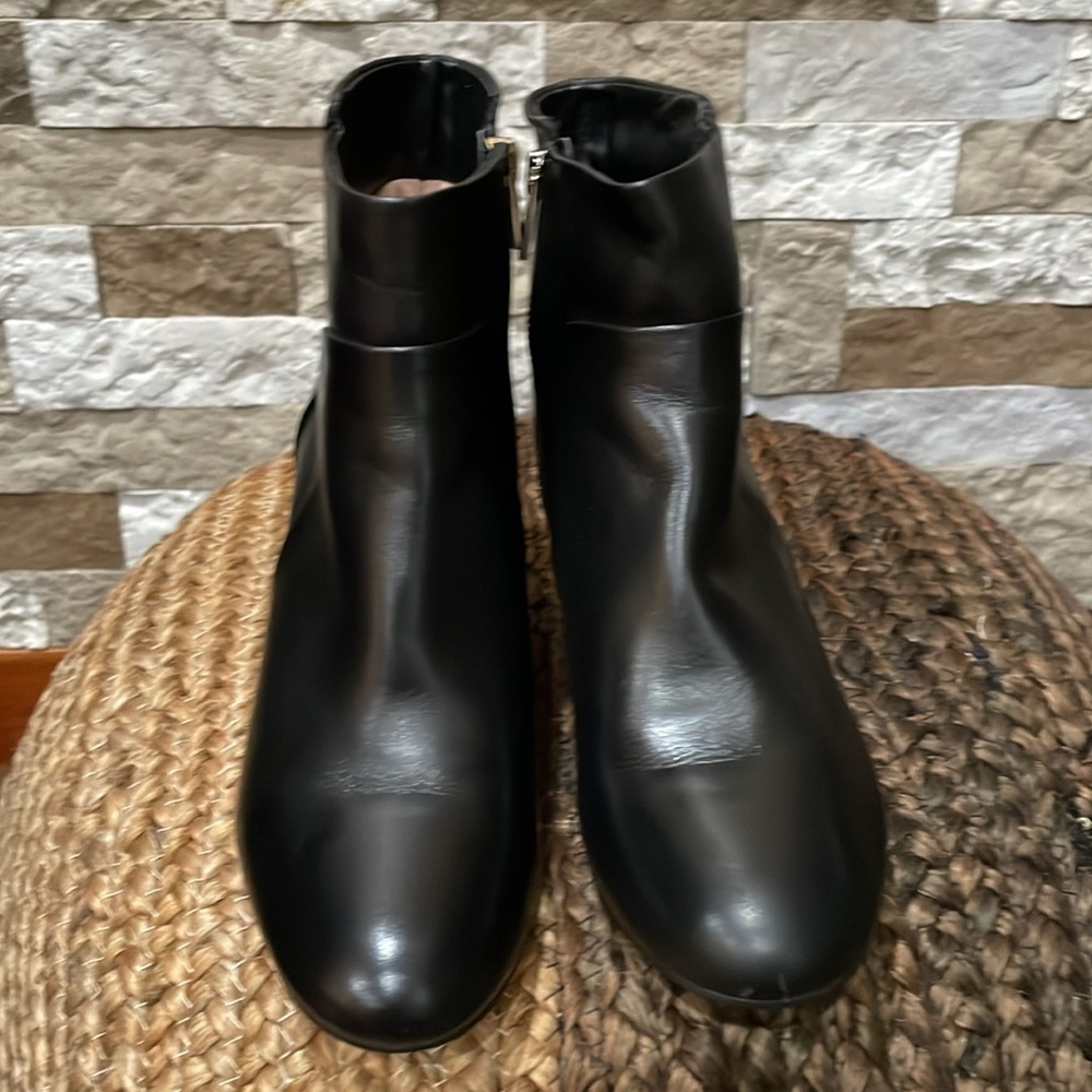 TARYN ROSE Camille Black Leather Ankle Boots Sz. 7B - Picture 3 of 13